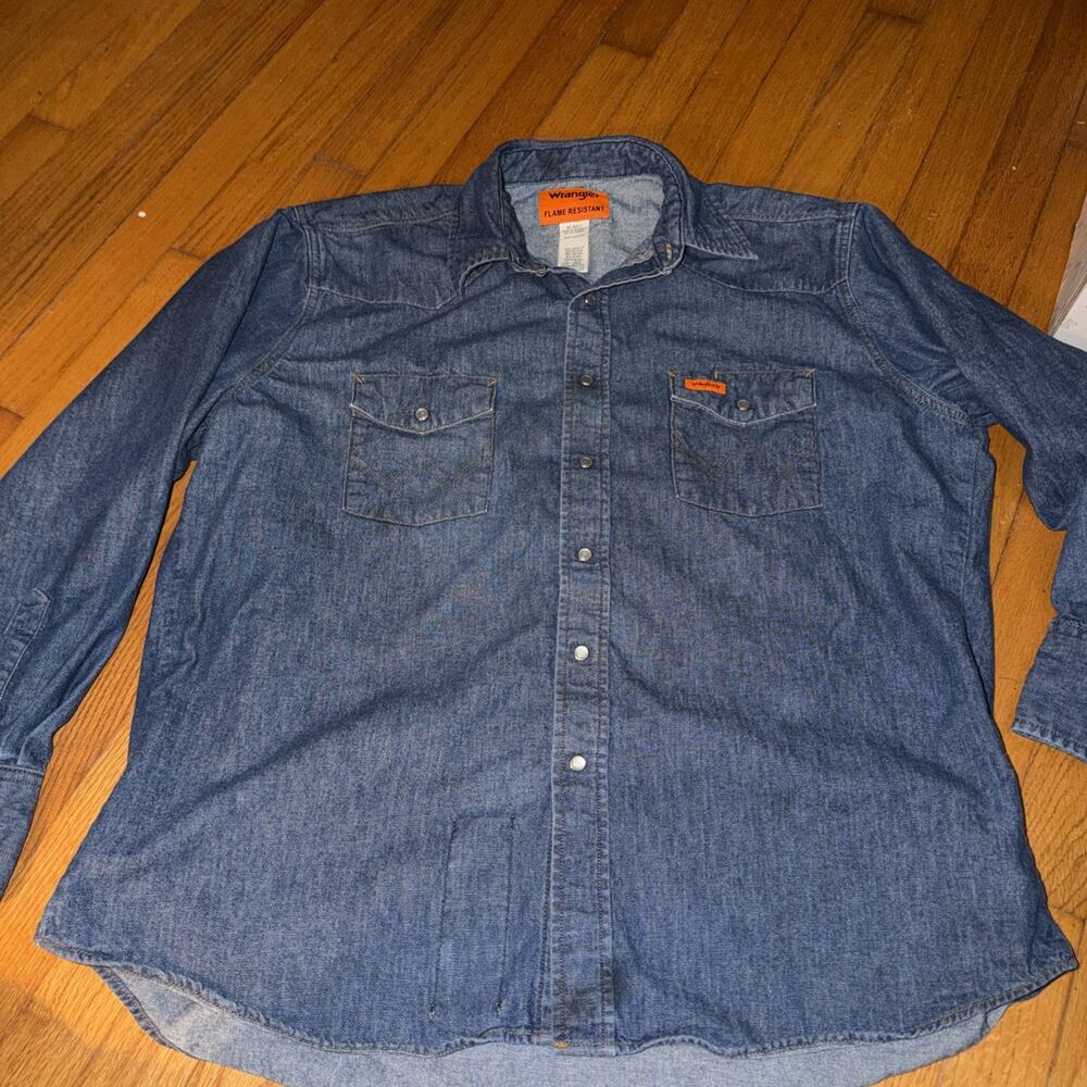 WRANGLER Blue Denim FR Shirt Men Size XL Regular Pearl Snap Western Long Sleeve